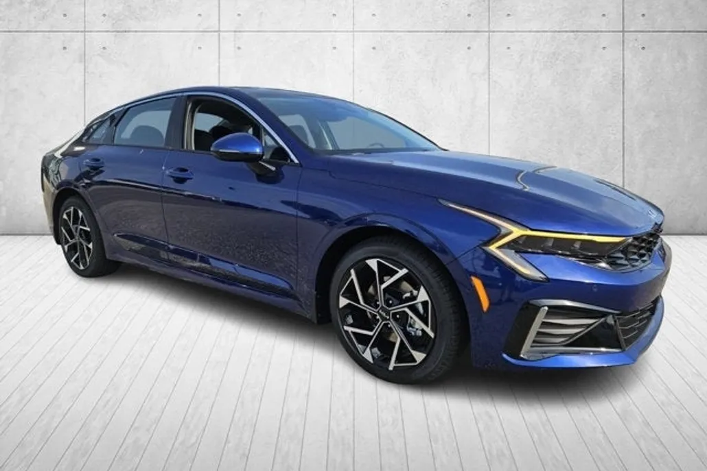 2025 Kia K5 EX photo 1