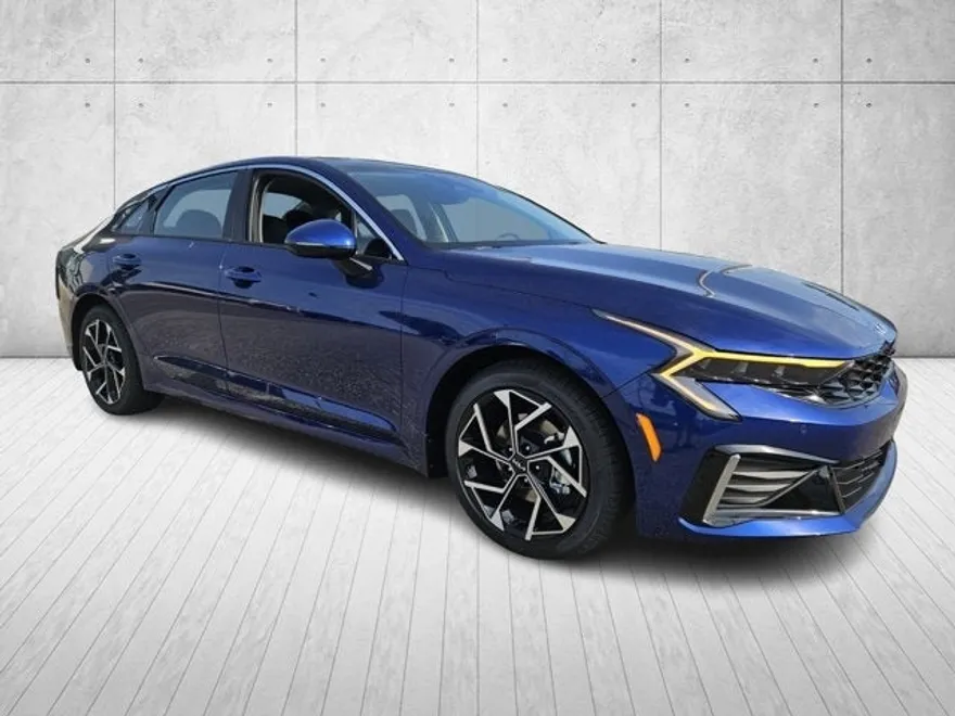 2025 Kia K5 EX photo 1