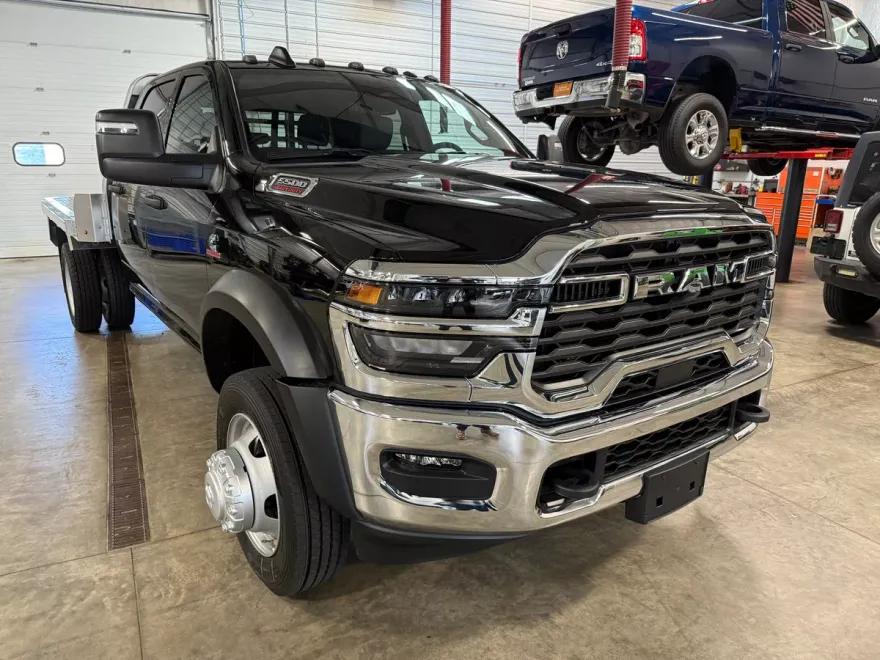 2025 Ram 5500 Tradesman photo 1