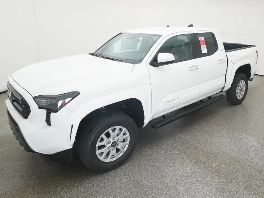2025 Toyota Tacoma SR5 photo 1