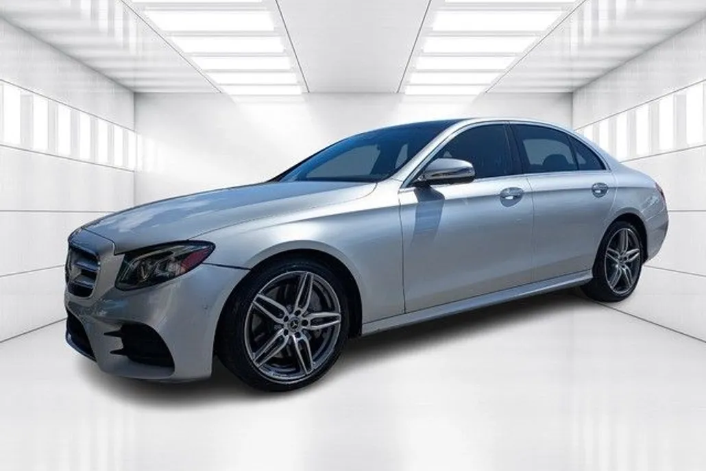 2019 Mercedes Benz E 300 photo 1