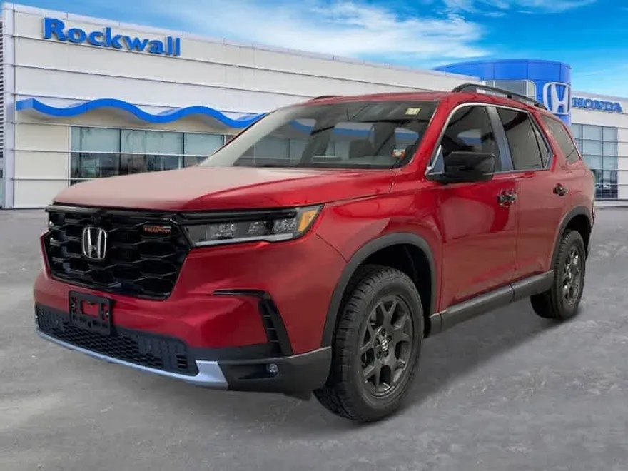 2025 Honda Pilot TrailSport photo 1