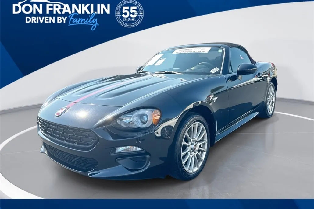 2019 Fiat 124 Spider Classica photo 1
