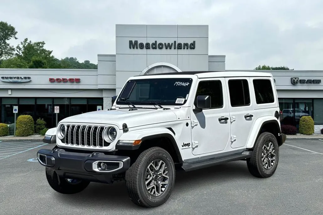 2025 Jeep Wrangler Sahara photo 1