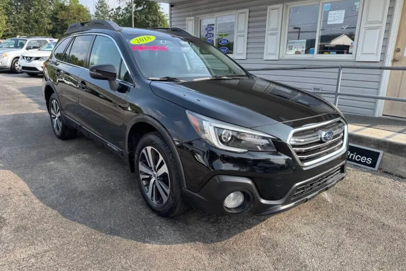 2018 Subaru Outback 2.5i Limited photo 1