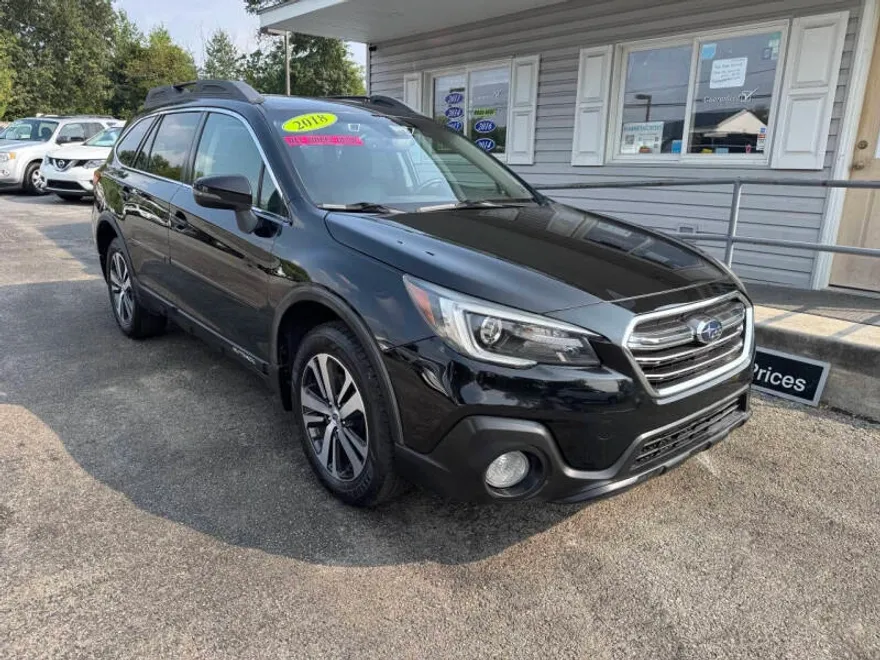 2018 Subaru Outback 2.5i Limited photo 1