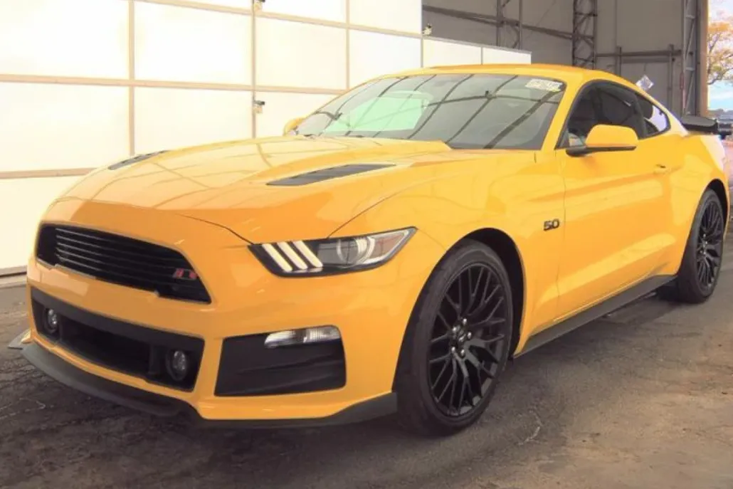 2017 Ford Mustang GT photo 1