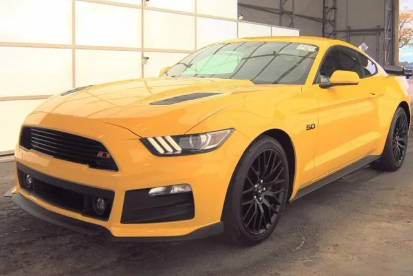 2017 Ford Mustang GT photo 1