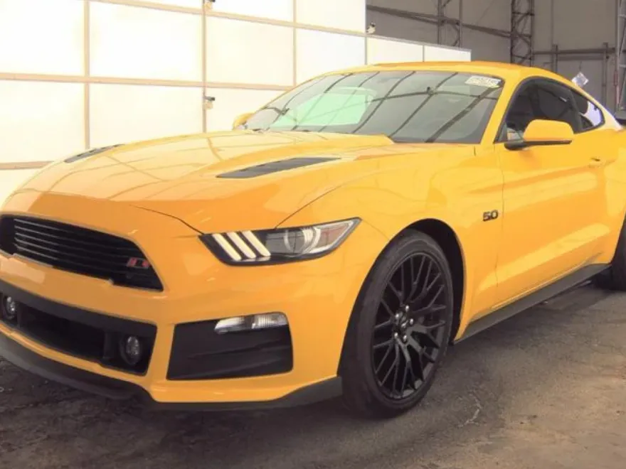 2017 Ford Mustang GT photo 1