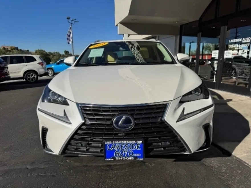 2020 Lexus NX 300h Premium photo 1