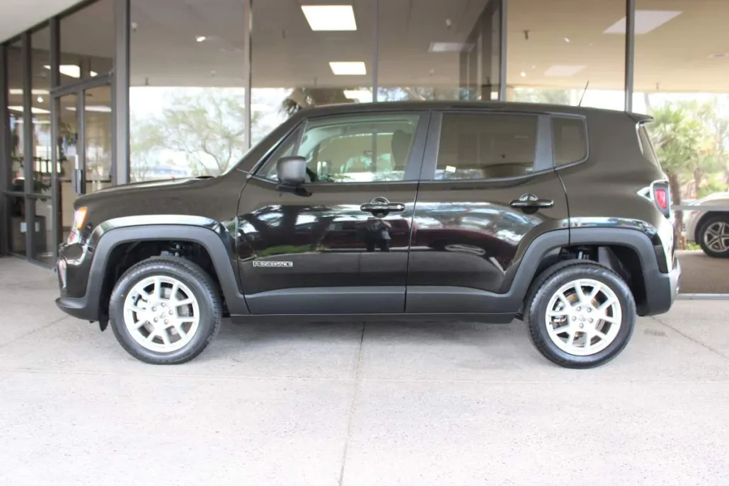 2023 Jeep Renegade Latitude Upland photo 1