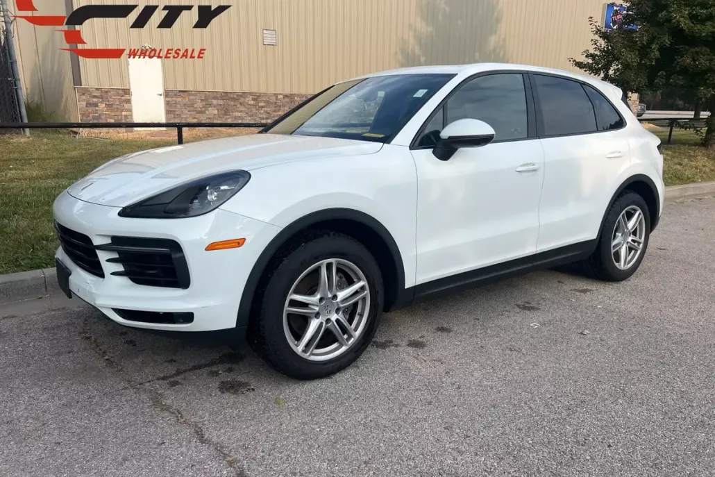 2020 Porsche Cayenne Base photo 1