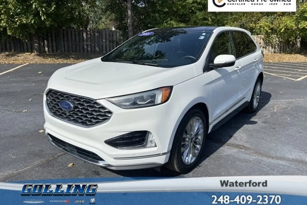 2021 Ford Edge Titanium photo 1