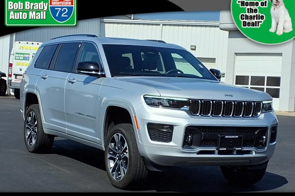 2022 Jeep Grand Cherokee Overland photo 1