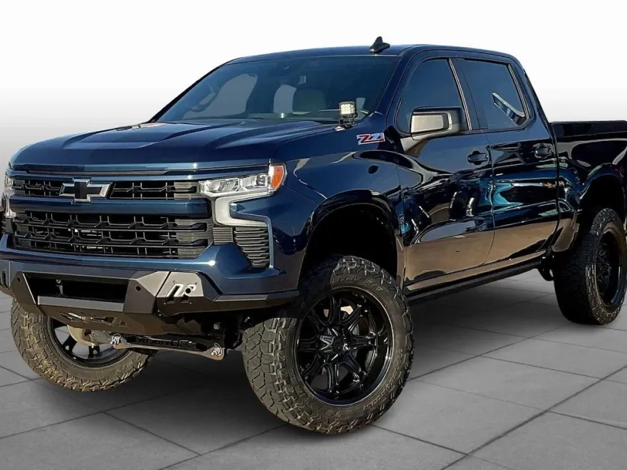 2023 Chevrolet Silverado 1500 RST photo 1