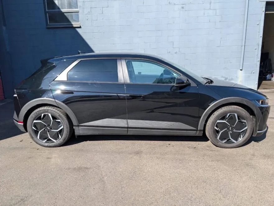 2024 Hyundai Ioniq 5 SEL photo 1