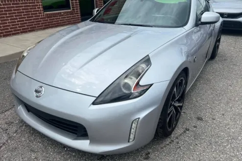 2019 Nissan 370Z Sport Touring photo 2