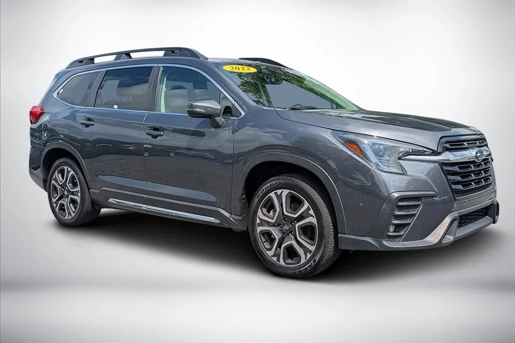 2023 Subaru Ascent Limited photo 1