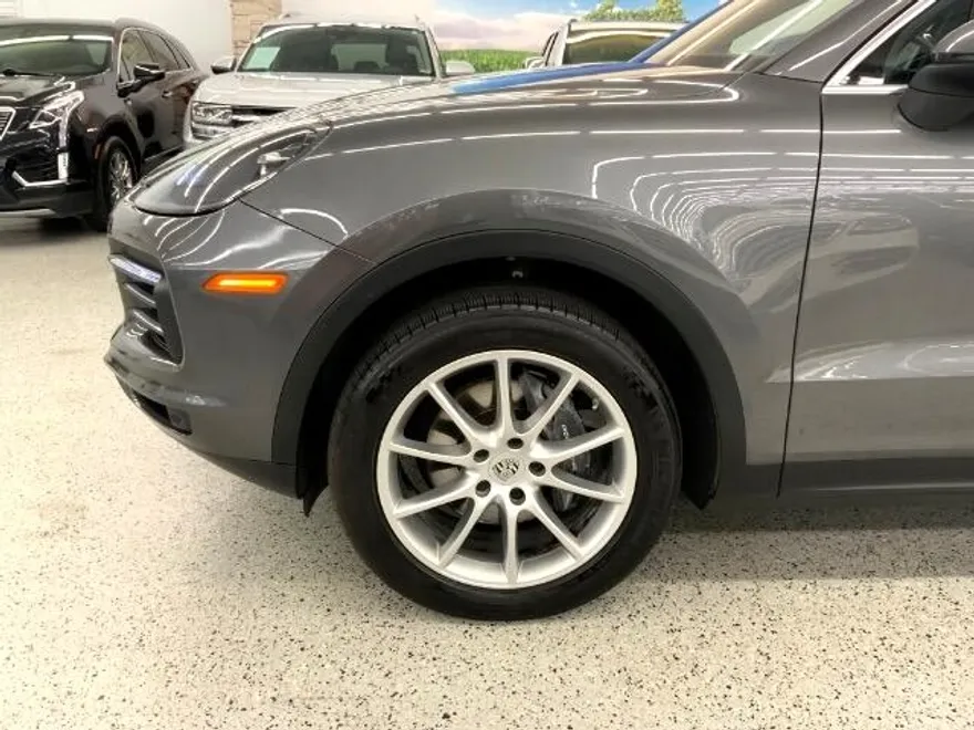2019 Porsche Cayenne photo 40