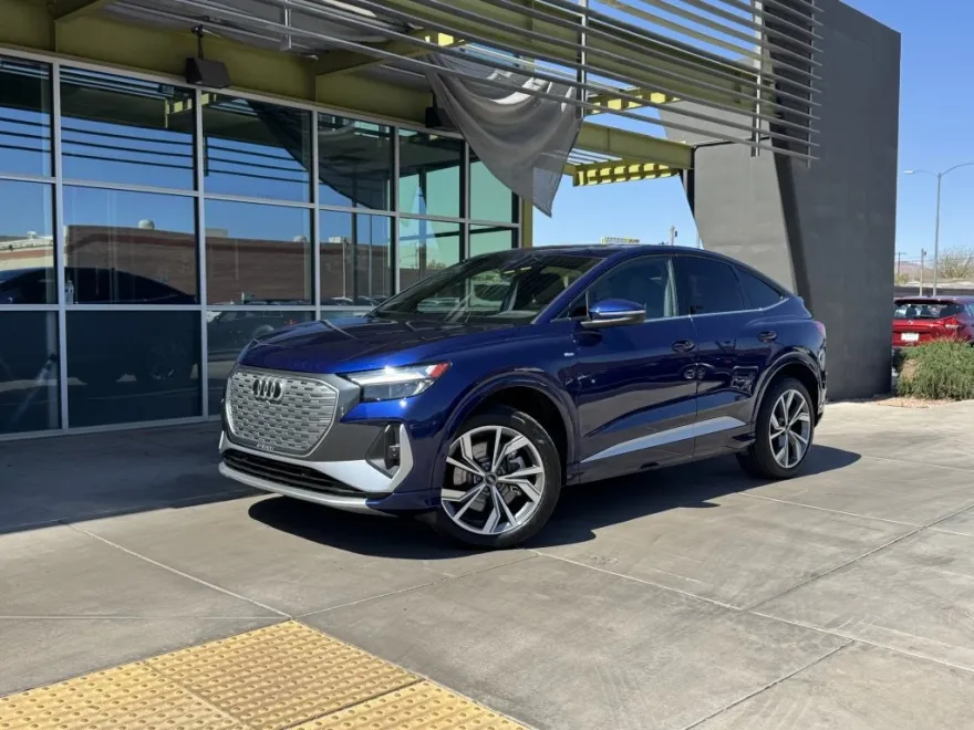 2023 Audi Q4 E-tron Sportback Premium Plus photo 1