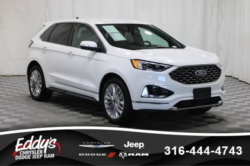 2021 Ford Edge Titanium photo 1