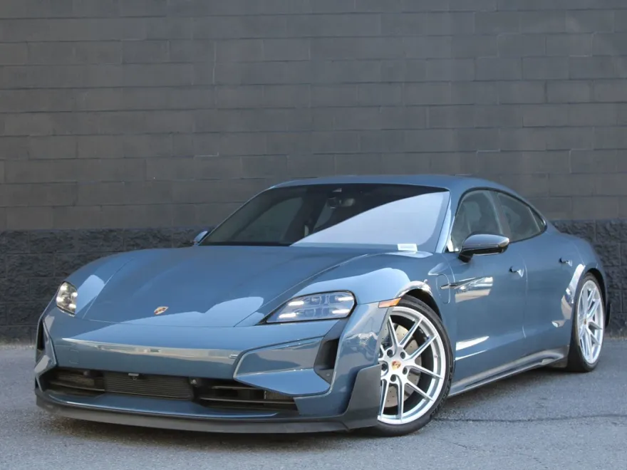 2025 Porsche Taycan Turbo GT photo 1