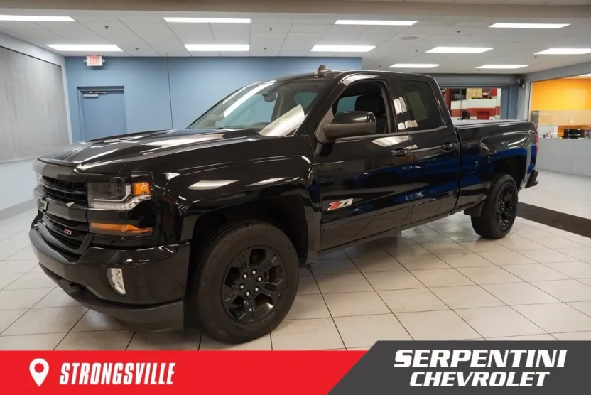 2017 Chevrolet Silverado 1500 LT photo 1