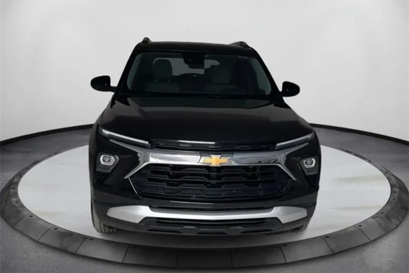2024 Chevrolet Trailblazer LT photo 1