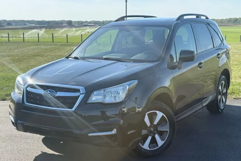 2017 Subaru Forester Premium photo 1