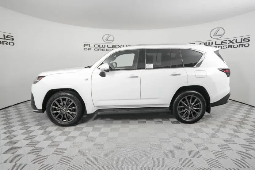 2025 Lexus LX 600 F SPORT Handling photo 1