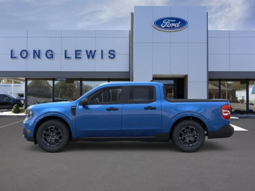 2025 Ford Maverick XLT photo 1