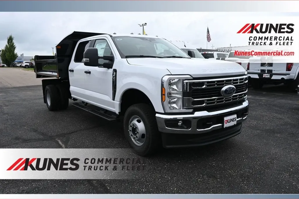 2025 Ford F-350 XL photo 1