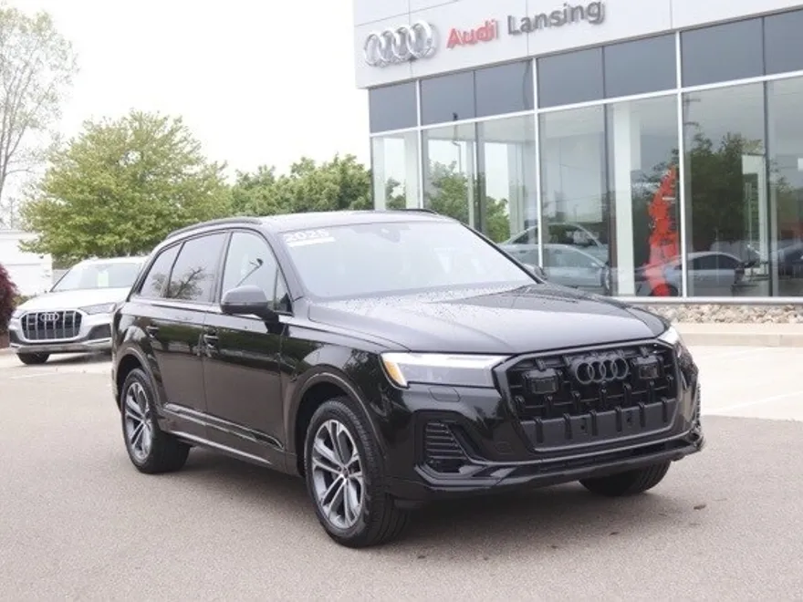 2025 Audi Q7 45 Premium Plus photo 1