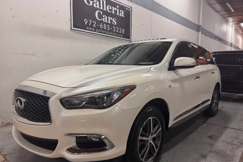 2017 Infiniti QX60 photo 1
