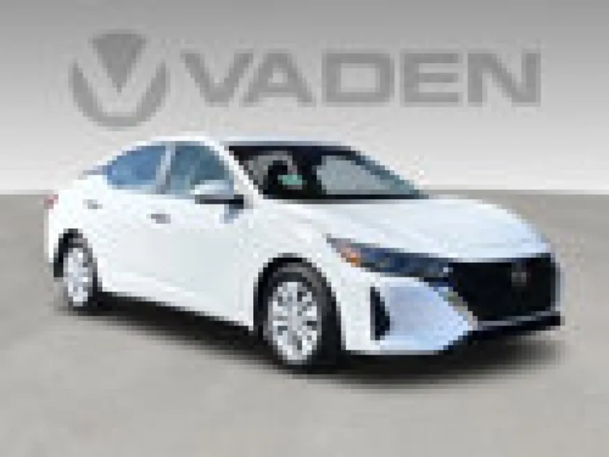 2025 Nissan Sentra S photo 1