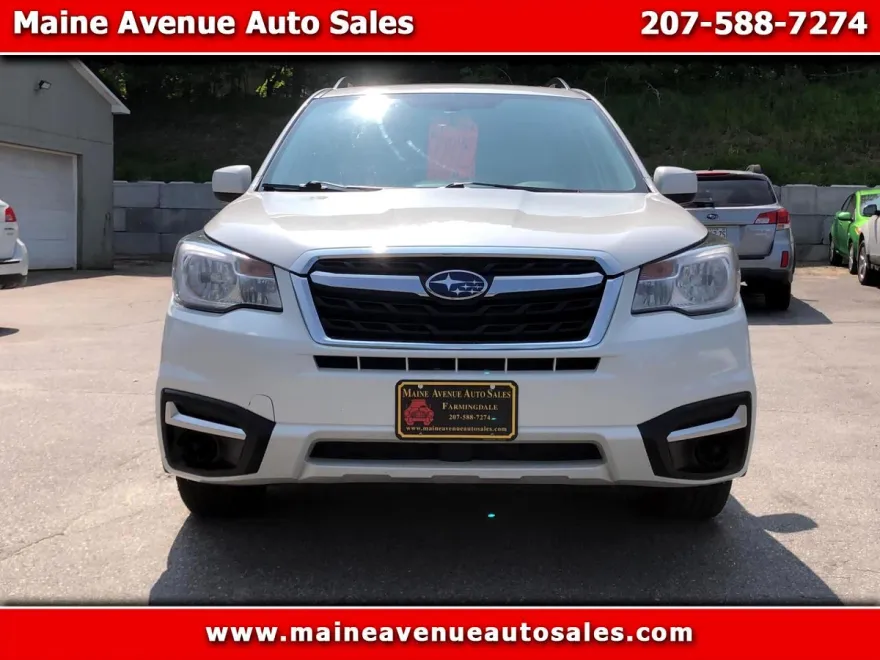 2017 Subaru Forester 2.5i Premium photo 1