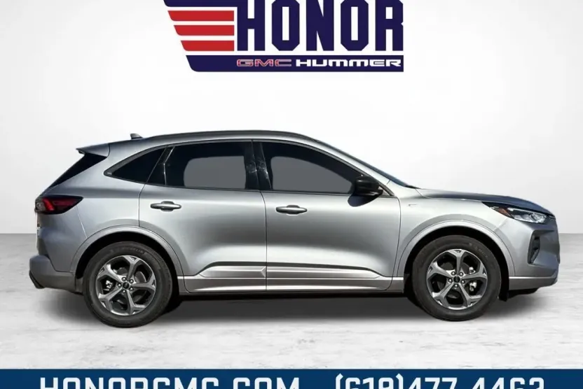 2024 Ford Escape ST-Line photo 1