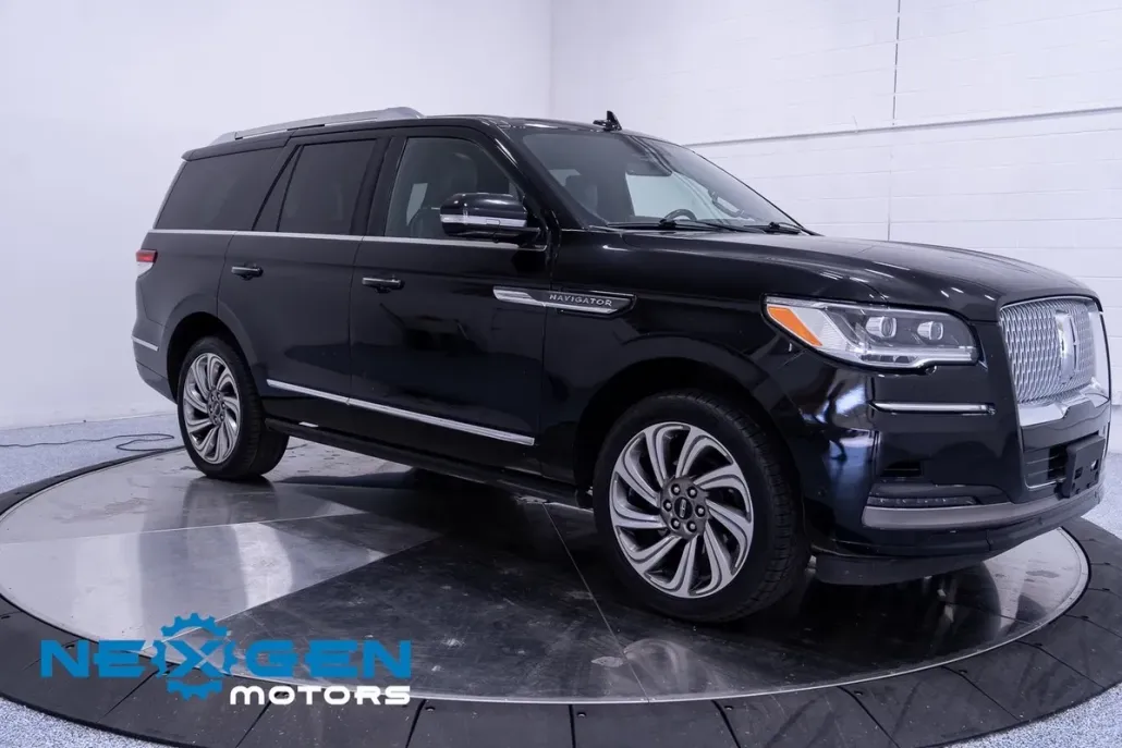 2022 Lincoln Navigator Reserve photo 1