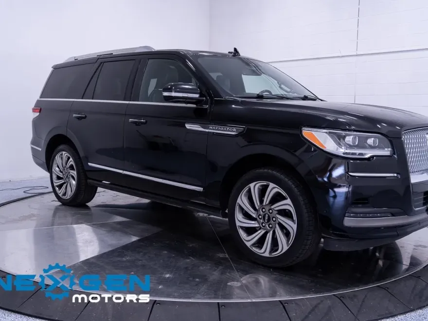 2022 Lincoln Navigator Reserve photo 1