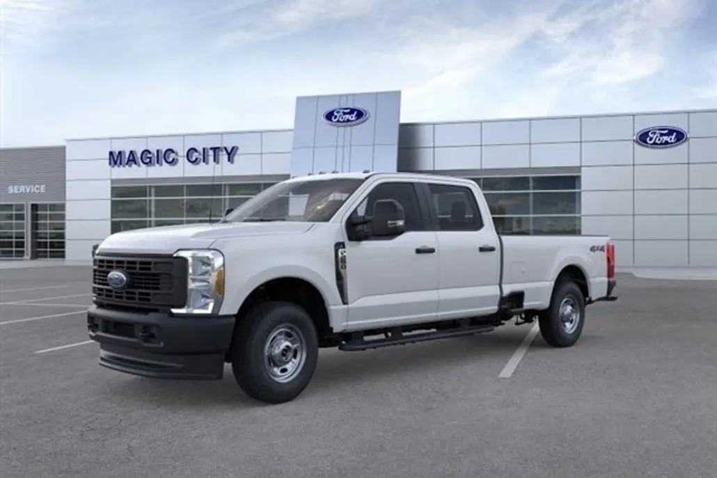 2025 Ford F-250 Lariat photo 1