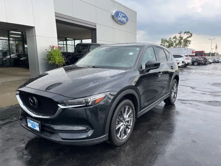 2019 Mazda CX-5 Signature photo 1