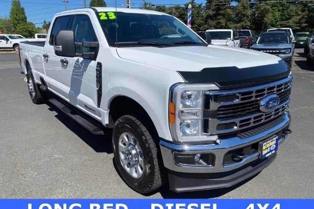 2023 Ford F-350 XLT photo 1
