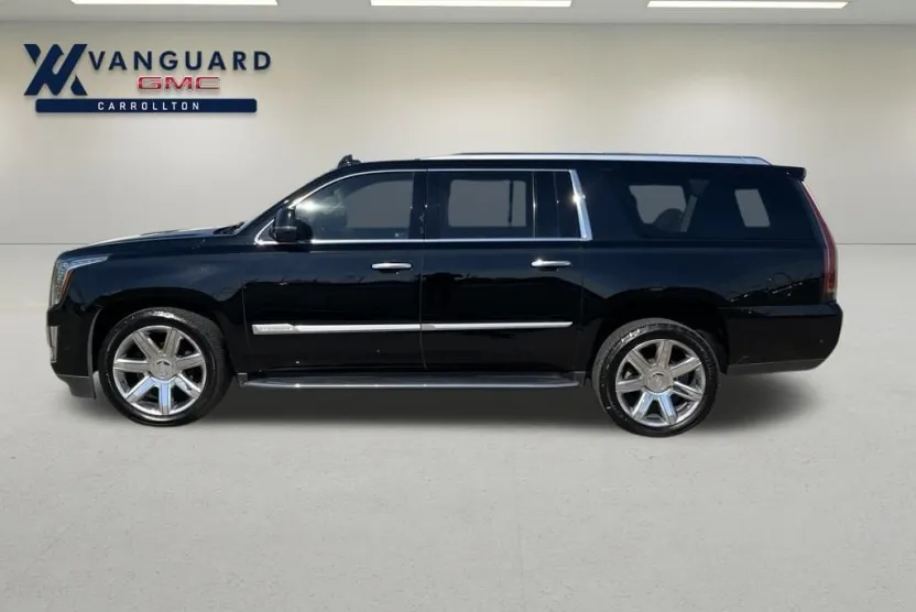 2020 Cadillac Escalade ESV Luxury photo 1
