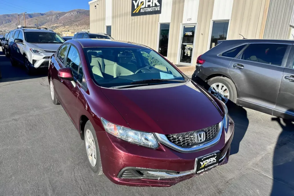 2013 Honda Civic LX photo 1