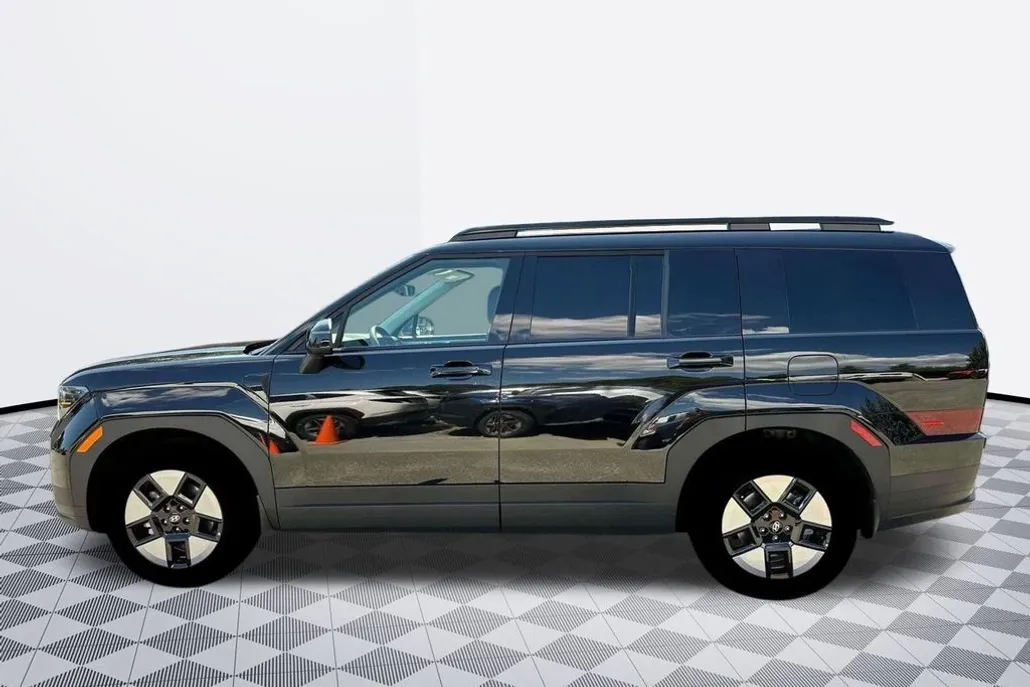 2026 Hyundai Santa Fe SEL photo 1