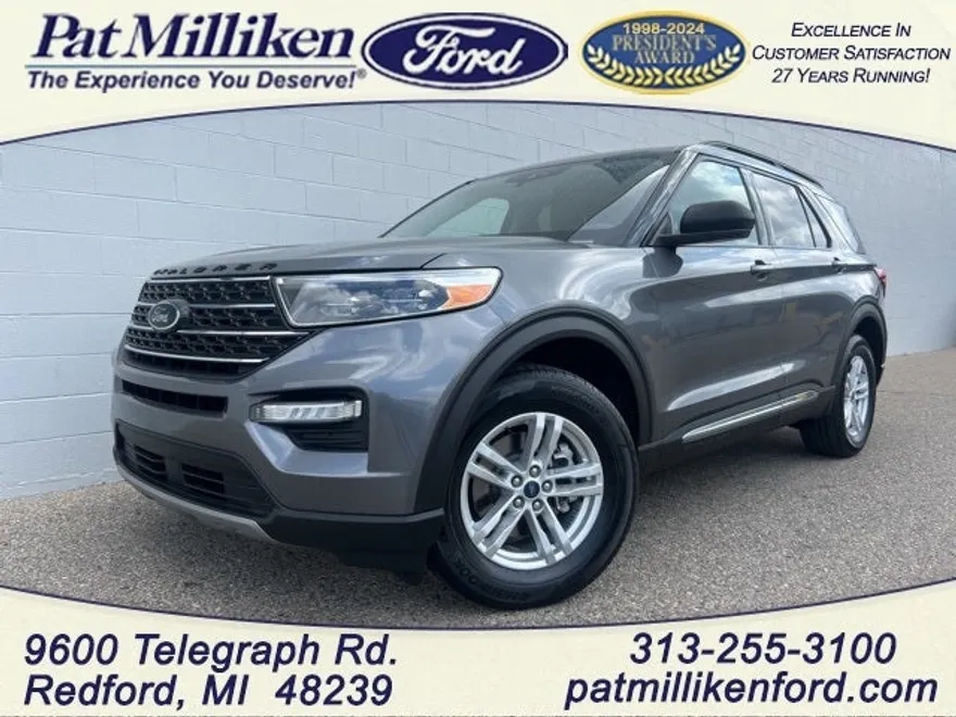 2022 Ford Explorer XLT photo 1