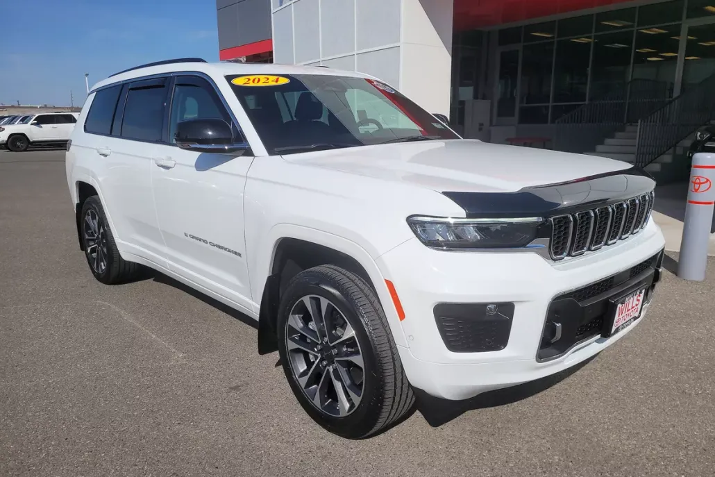 2024 Jeep Grand Cherokee Overland photo 1