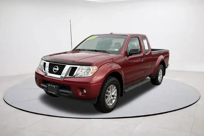2015 Nissan Frontier King Cab SV photo 1