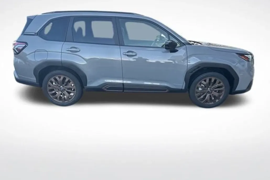 2025 Subaru Forester Sport photo 1