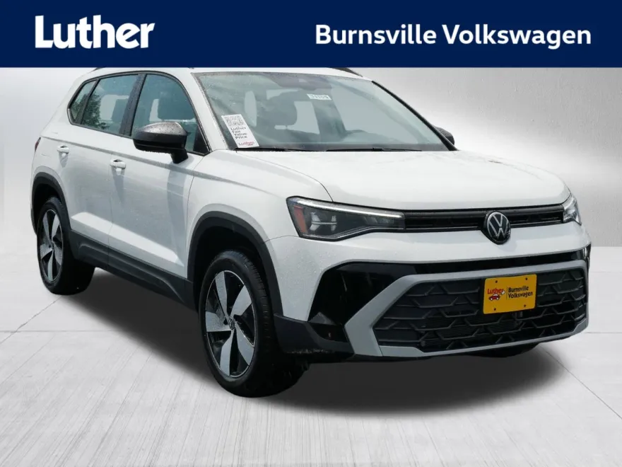2025 Volkswagen Taos S photo 1